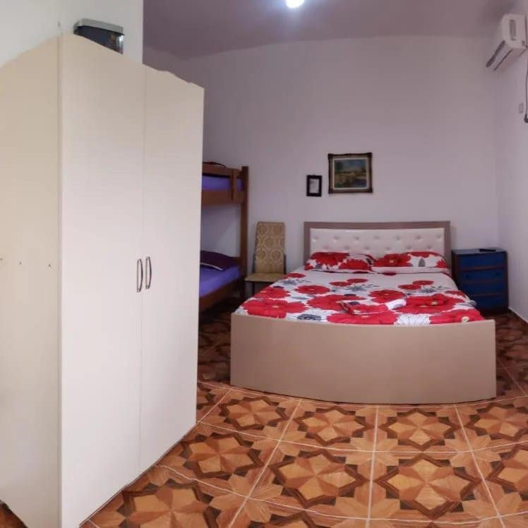 Novruzi Complex Villa Vlorë Exteriör bild